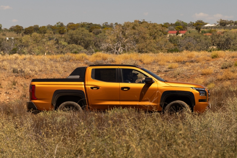 Nissan готовит Navara четвёртого поколения: пикап появится в следующем году