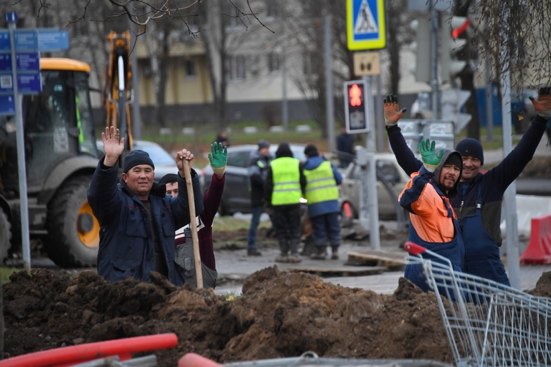Сергей Миронов фонтанирует идеями: Среднюю Азию подсадим на визы, а потом заживем сытно и богато