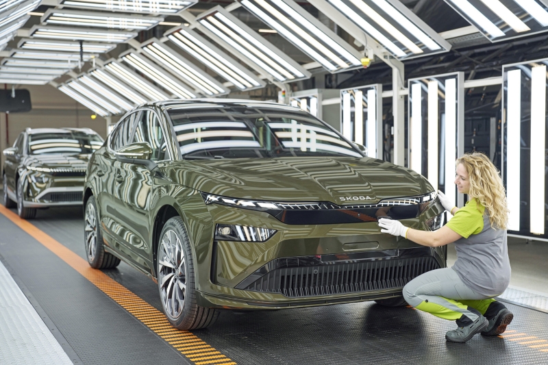 Skoda запустила в серию обновлённые кроссоверы Enyaq и Enyaq Coupe