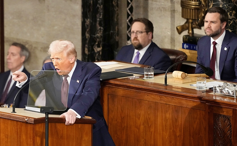 Трамп и Вэнс — злой и очень злой полицейские выбьют из Зеленского всё, что нужно