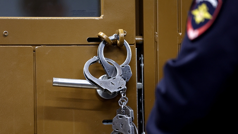 Суд приговорил перерезавшего горло 15-летней девочке к 24 годам лишения свободы