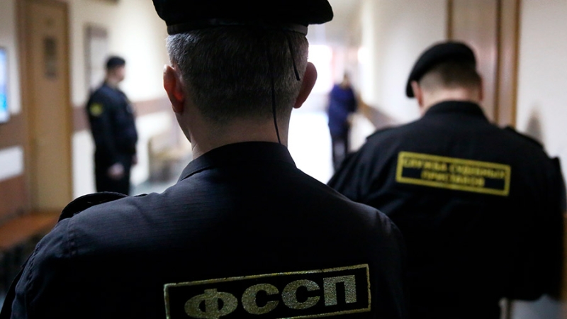 В ФССП сообщили о 9,5 млн должников с запретом выезда за границу