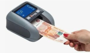 Как выбрать детектор банкнот: обзор типов и особенностей устройств
