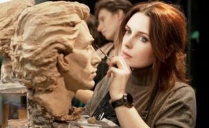 Анастасия Горшкова: путь художницы от уральского Серова до Европы