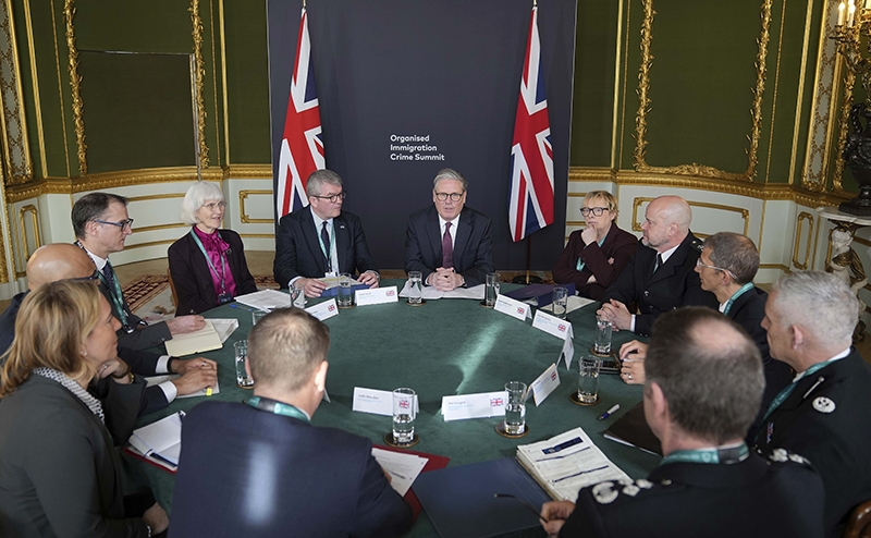 Брюссель в поход собрался, Лондон на подхвате