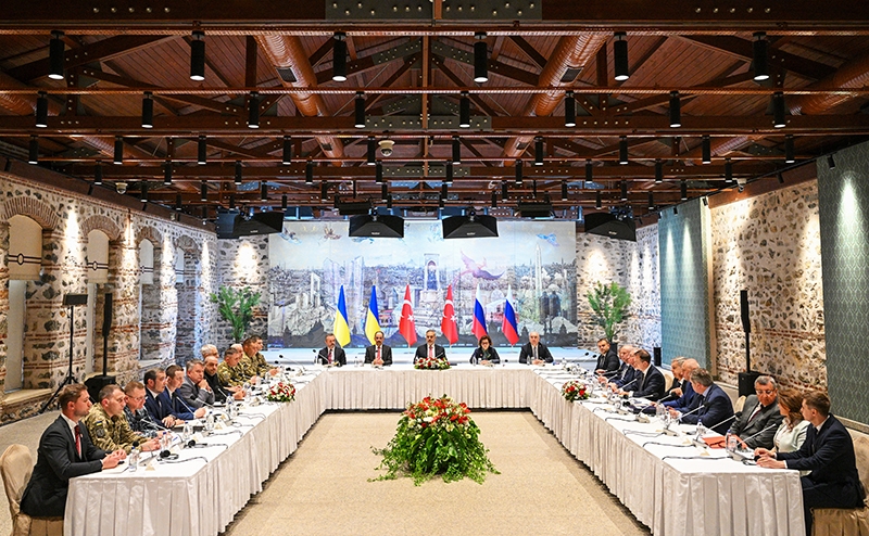 Цель России на переговорах в Стамбуле — показать, что Зеленский и его люди ломают комедию