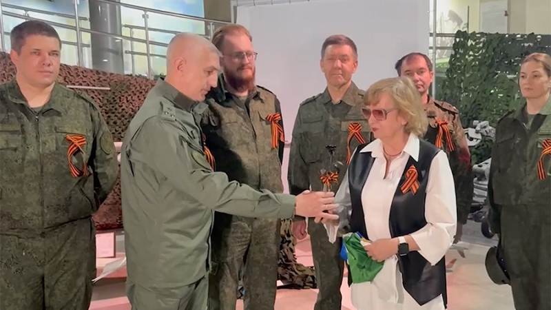 «Капсулу времени» заложили в музее в Донецке накануне 80-летия Победы