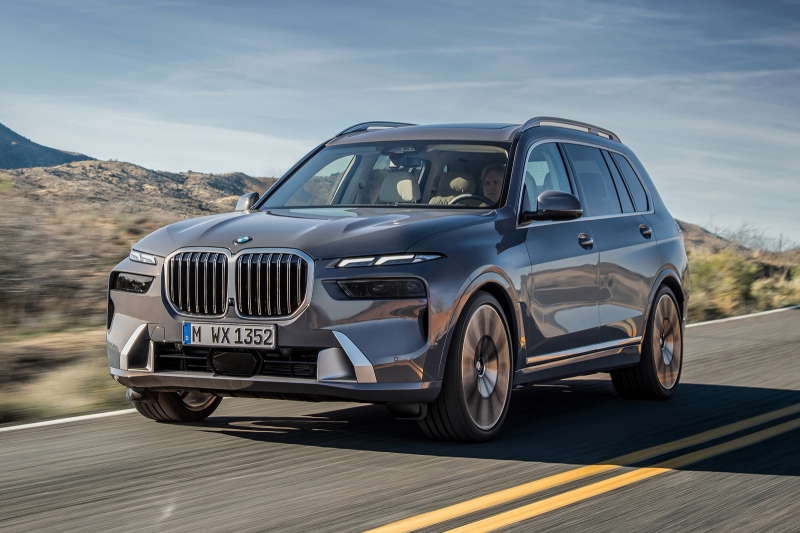 Официально подтверждено: у кроссовера BMW X7 будет преемник