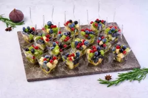 Веррины: изысканные закуски в маленьких порционных стаканчиках