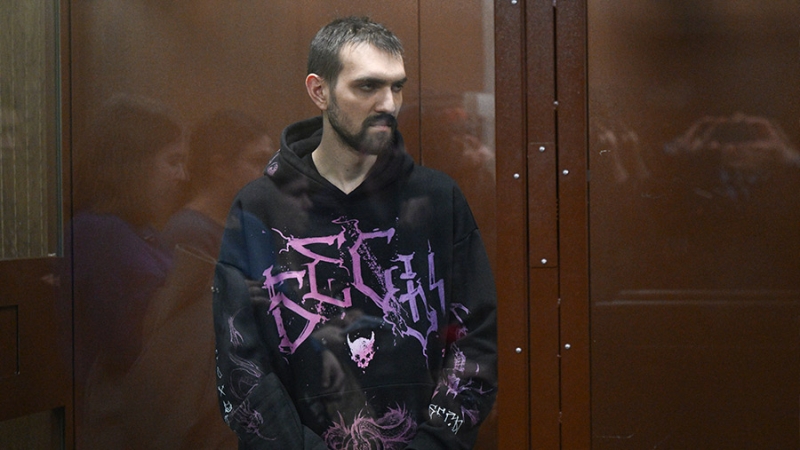 Стендап-комику Останину продлили арест по делу о разжигании ненависти