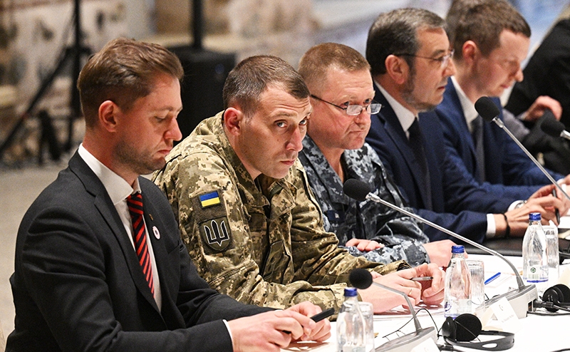 Украина в западне: Настало время меряться меморандумами