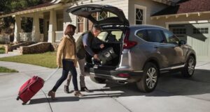 Что выбрать для большой семьи: минивэн или кроссовер