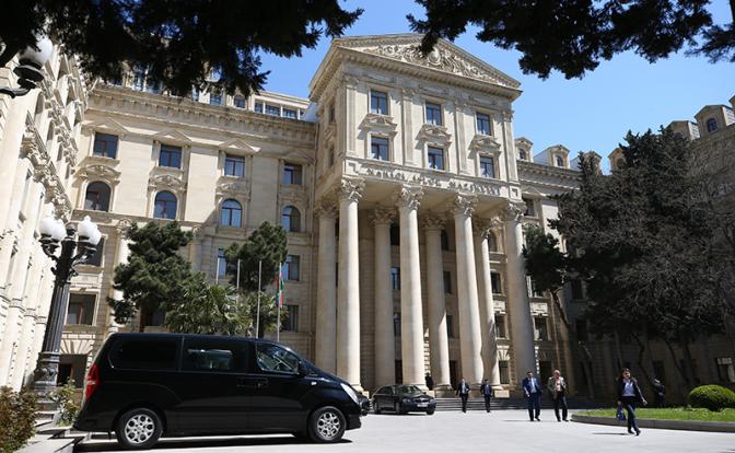 AzTv: «Что случилось, уважаемый Путин?». Азербайджан начал задерживать «сотрудников ФСБ», досталось и «Мираторгу»