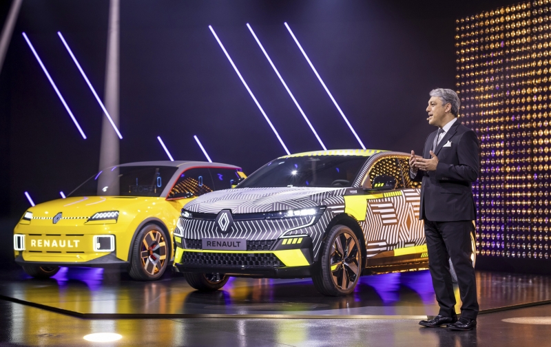 Гендиректор Renault Group Лука де Мео уходит в отставку, его ждёт фэшн-индустрия