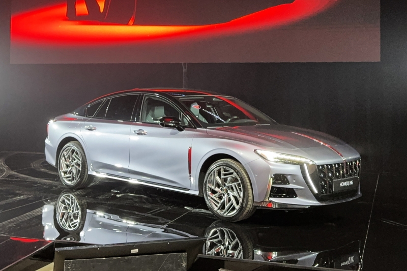 Лифтбек Hongqi H6 добрался до российского рынка в двух версиях, цены известны