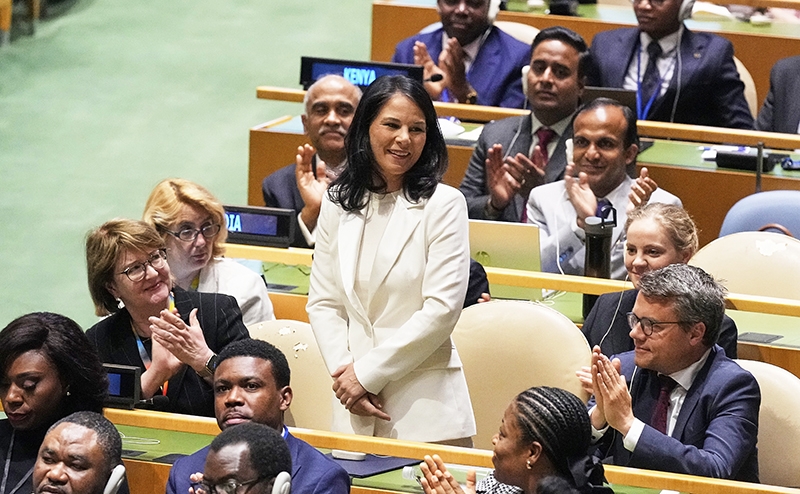 Немцы вздохнули с облегчением: Бербок «сплавили» в ГА ООН, чтобы не мешалась под ногами