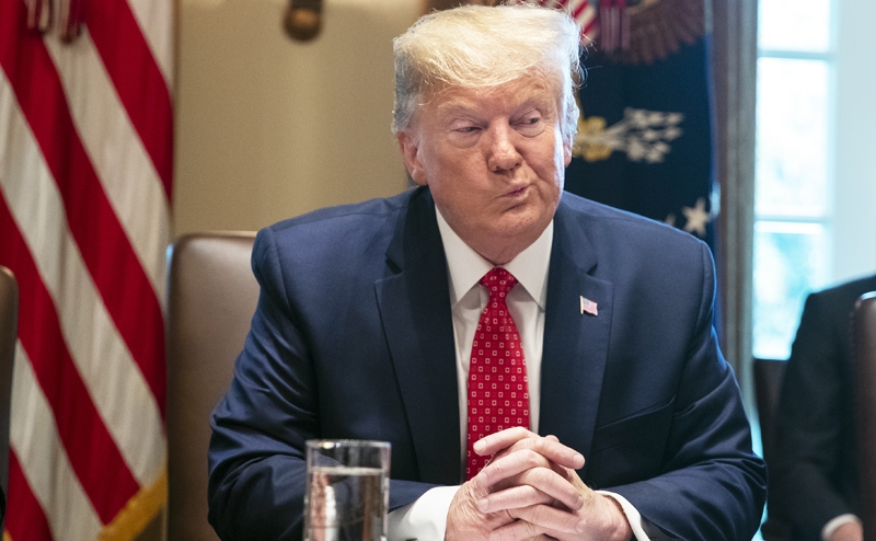 О чем молчит Трамп? Хозяин Белого дома решил выйти из игры, но перед этим он громко хлопнет дверью