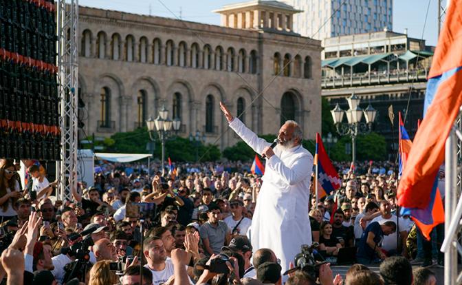 Последний бой Пашиняна — уже сейчас или через год?