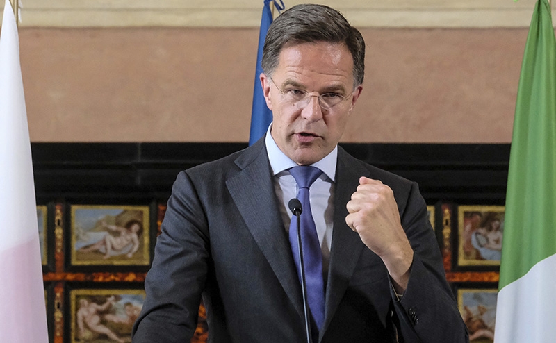 «Русские везде!»: Генсек НАТО созрел для превентивного удара по России — но пока боязно