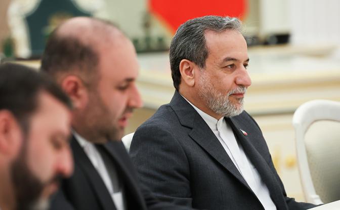 Втихаря — надежнее: Зря Тегеран не последовал примеру Северной Кореи