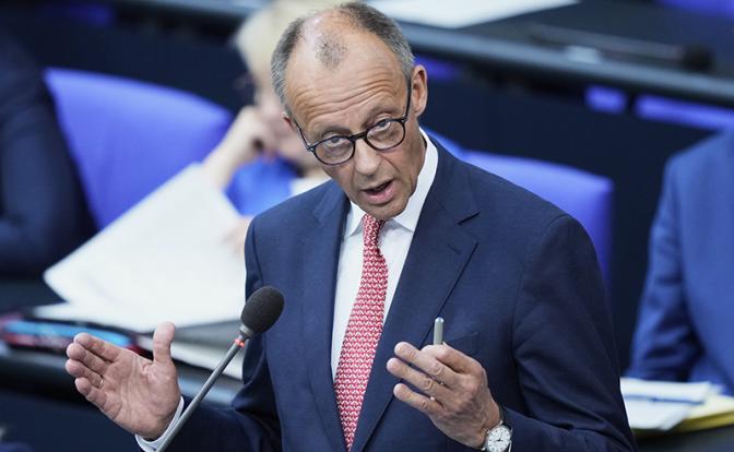 Александр Рар: Ситуация ужасная. Мерц действительно может втянуть Германию в еще одну войну с Россией