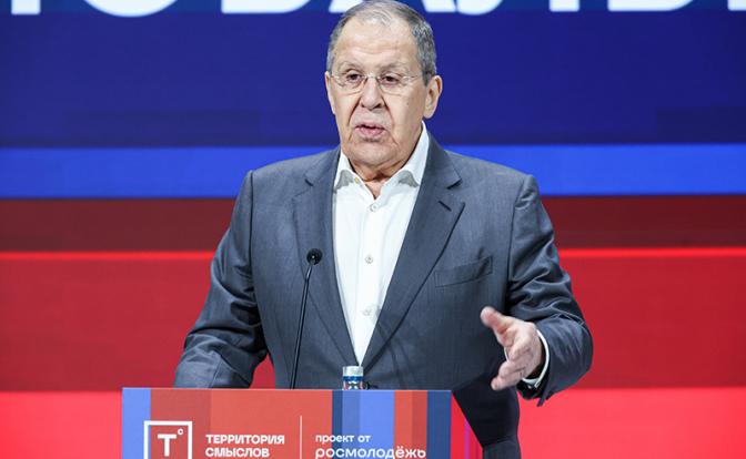 Без союзников: Сергей Лавров дипломатично признал, что Россия воюет с Западом одна