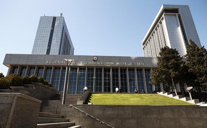 Градус повышается: Азербайджан демонстративно рвет контакты с Россией