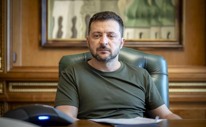 Хочу видеть Путина! Зеленский чем дальше, тем больше впадает в истерику