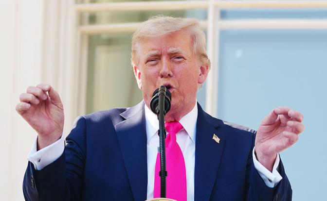 На каждый «сюрприз» Трампа для Путина всегда должен быть «подарок» для Зеленского