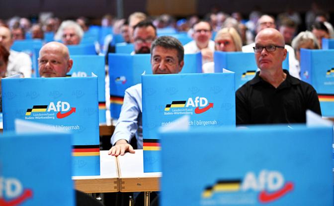 Немецкие власти хотят расколоть АдГ, но могут развалить страну