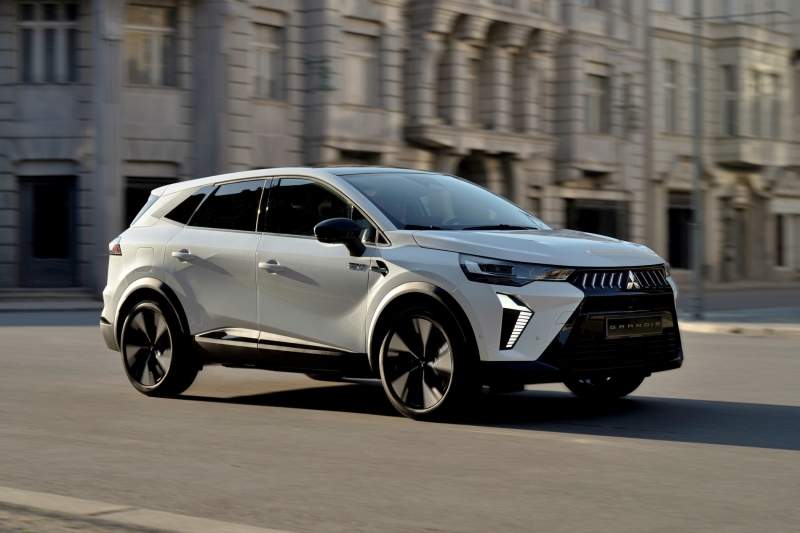 Новый Mitsubishi Grandis: вместо минивэна — ещё один клон паркетника Renault