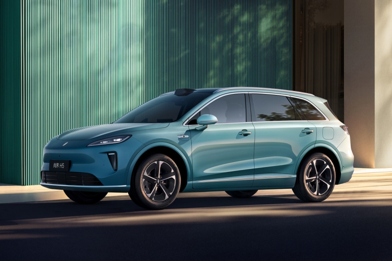 Первый кроссовер от SAIC и Huawei: появились подробности о Shangjie H5