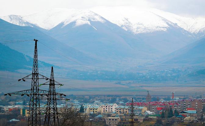 «Уходя гасите всех»: Пашинян окончательно отключается от России