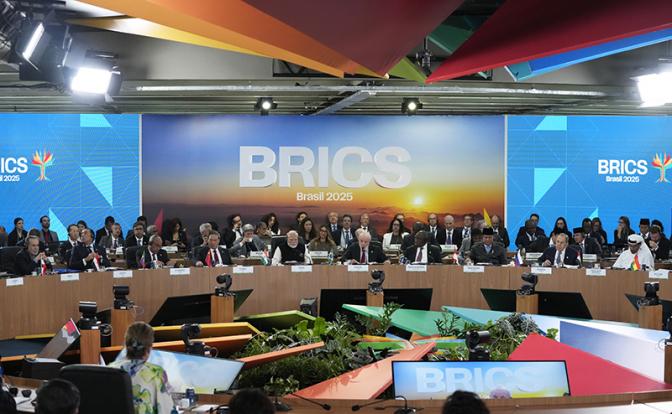 Захаров — о саммите БРИКС: Половина человечества осудила Киев и поддержала Россию