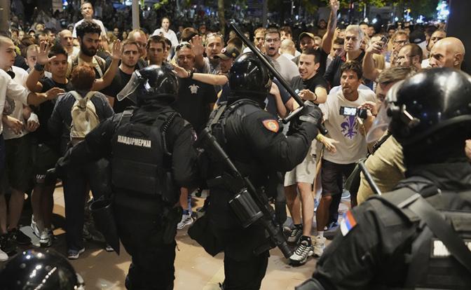 Майдан в Белграде. Кто стоит за новой волной беспорядков в Сербии