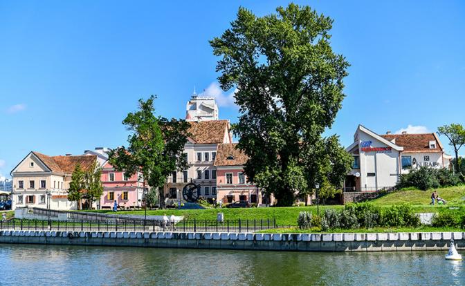 Михаил Делягин: Что такое Белоруссия? Представьте себе Россию, только без воров и олигархов