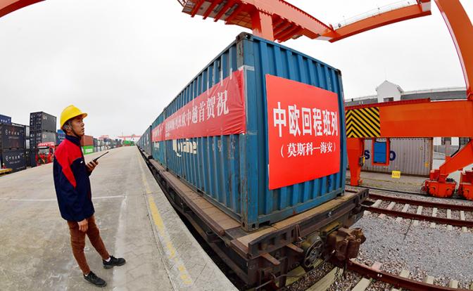 Трамп блефует. Запрет на российскую нефть сильнее всего ударит по США